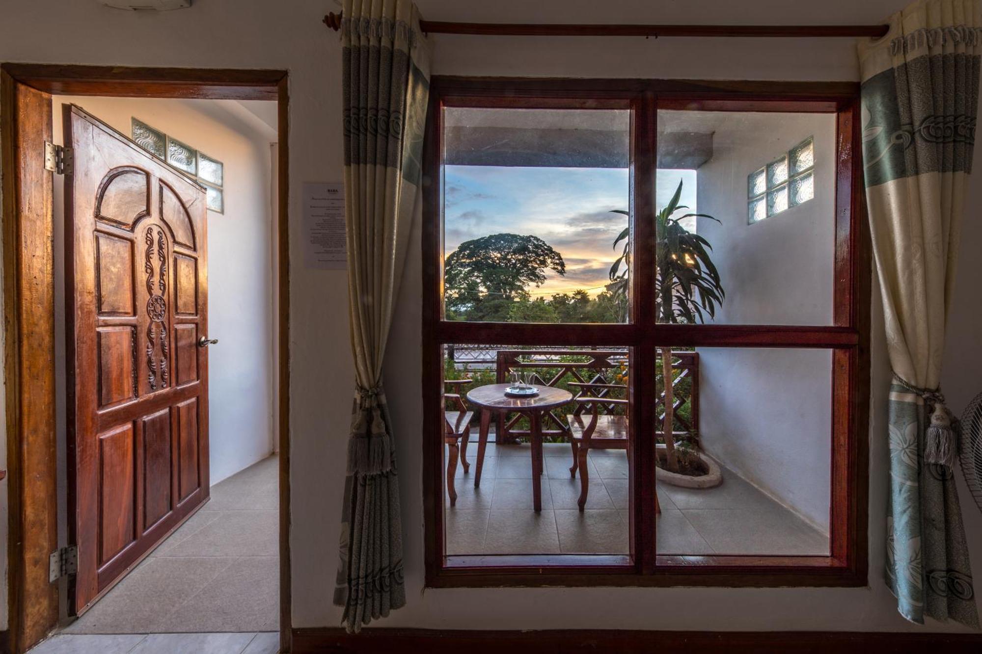 בן דונדט Baba Guesthouse מראה חיצוני תמונה
